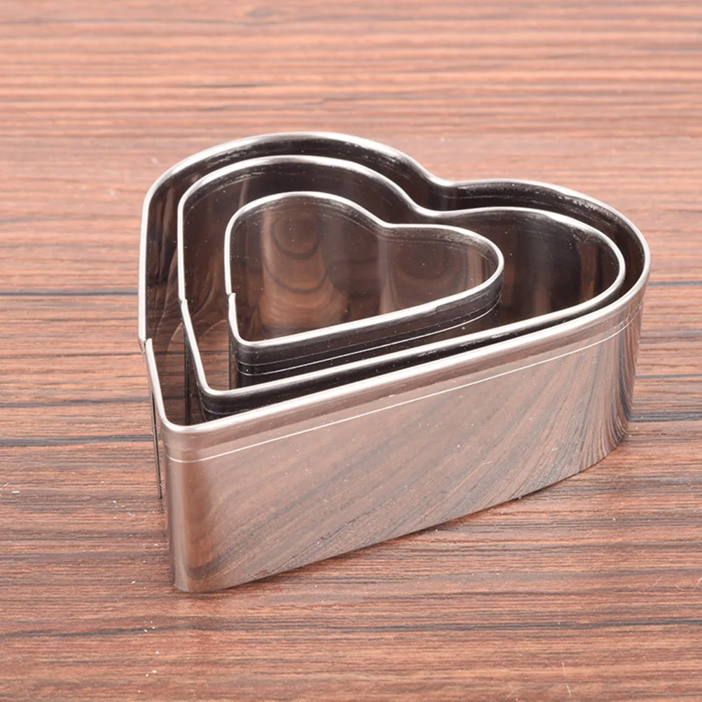

3pcs Heart Shape Cookie Cutter Stainless Steel Biscuit Mold Cartoon Cake Cookies Chocolate Decorative Practical Portable