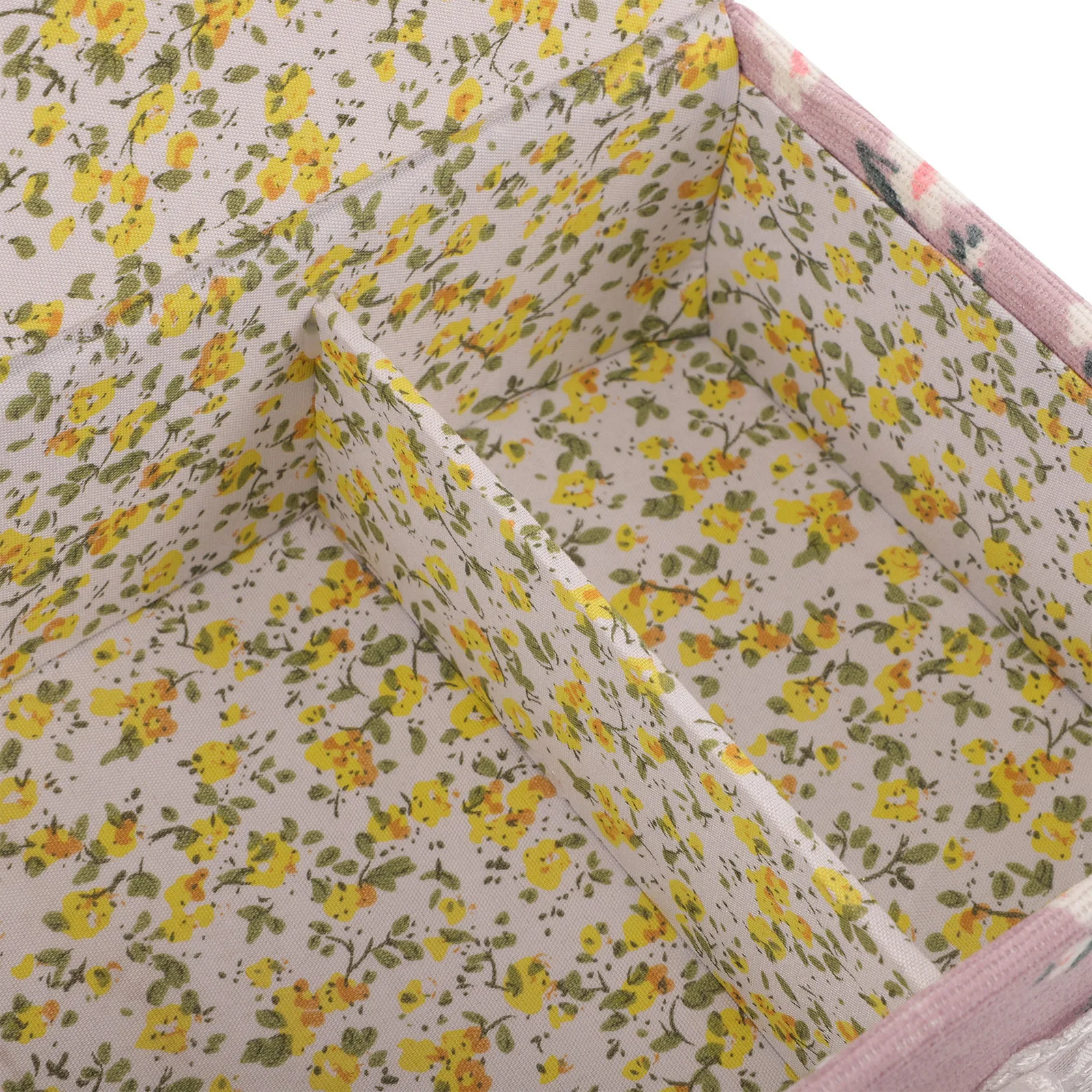 

Sewing Pin Storage Box Fabric Compact Portable Needle Case for Needles Buttons Beads Small Items Organizer Lidded Sewing Kit Box