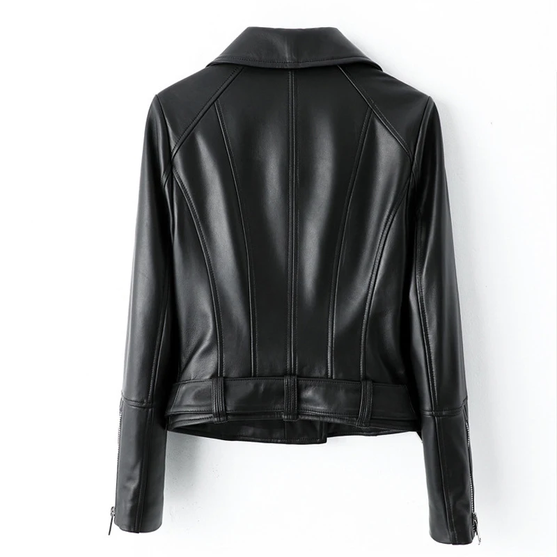 Giacche in vera pelle di pecora da donna Cappotti corti con cerniera nera 2025 Giacche casual in pelle da motociclista e da donna con vita slim fit