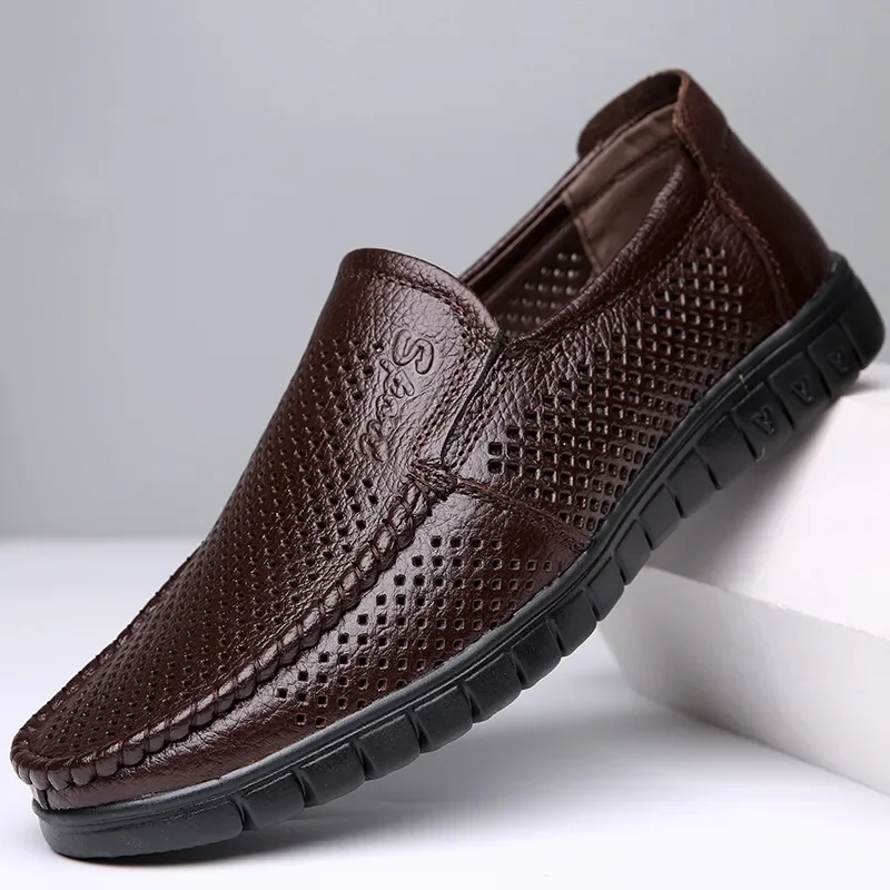 Moda couro oco verão sola macia mocassins masculinos designer nova plataforma busines vestido sapatos masculinos sandálias casuais sapatos homem