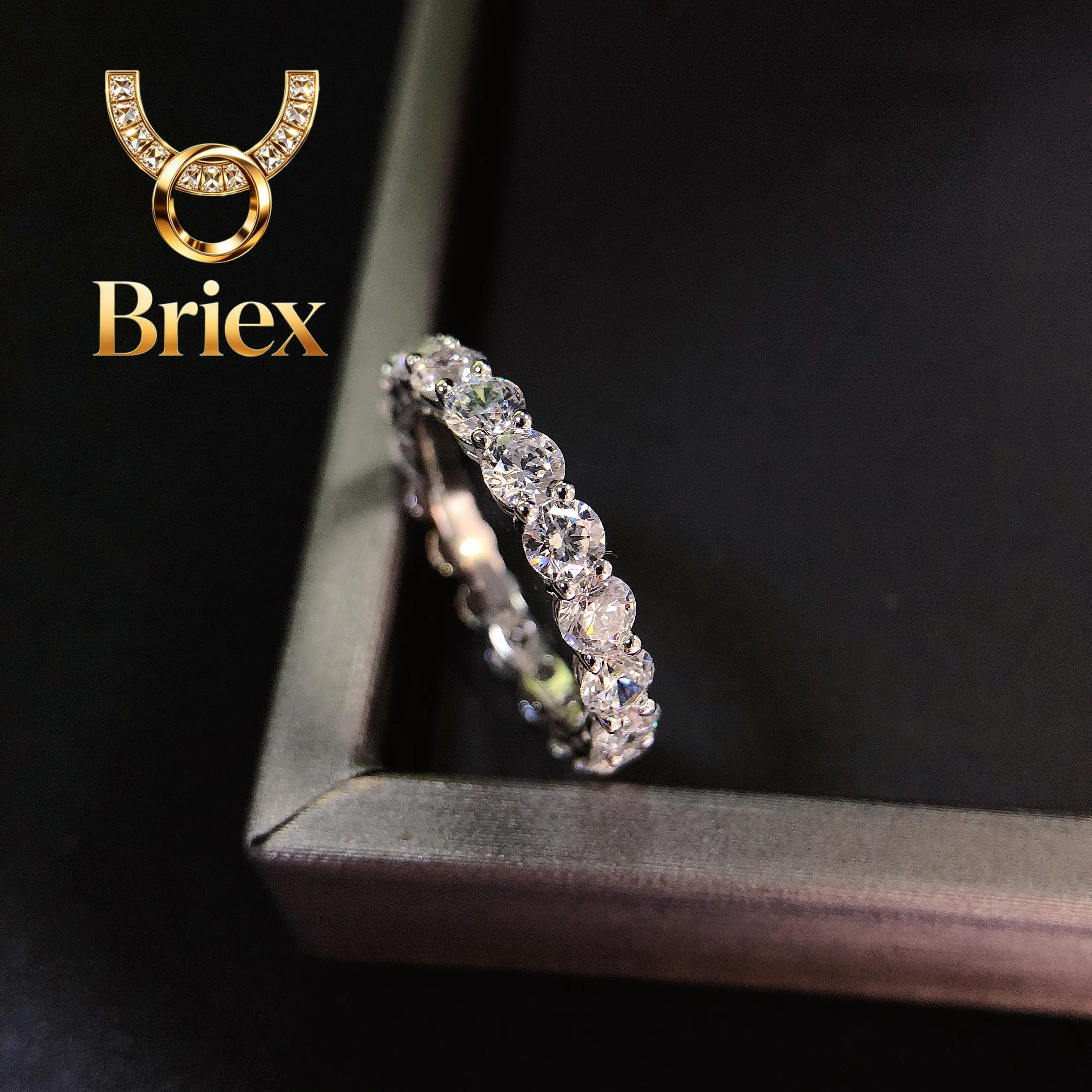 

Briex Jewelry Full Eternity 0.2Ct Single Stone D VVS1 Moissanite Diamond Ring Solid 14K White Gold Jewelry for Women Wedding Ban