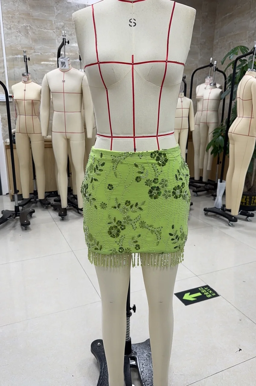 

Women's Stylish Sequin Floral Mini Skirts Summer Low Waist Tassle Slim Fit Skirts Female Short Club Skirts Party Streetwear