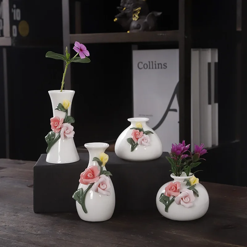 Chinesische Mini-Keramikvase Handgefertigte Blumenvase für Trockenblumen Duftflasche Tisch-Dekoration für Zuhause Schreibtisch-Accessoires