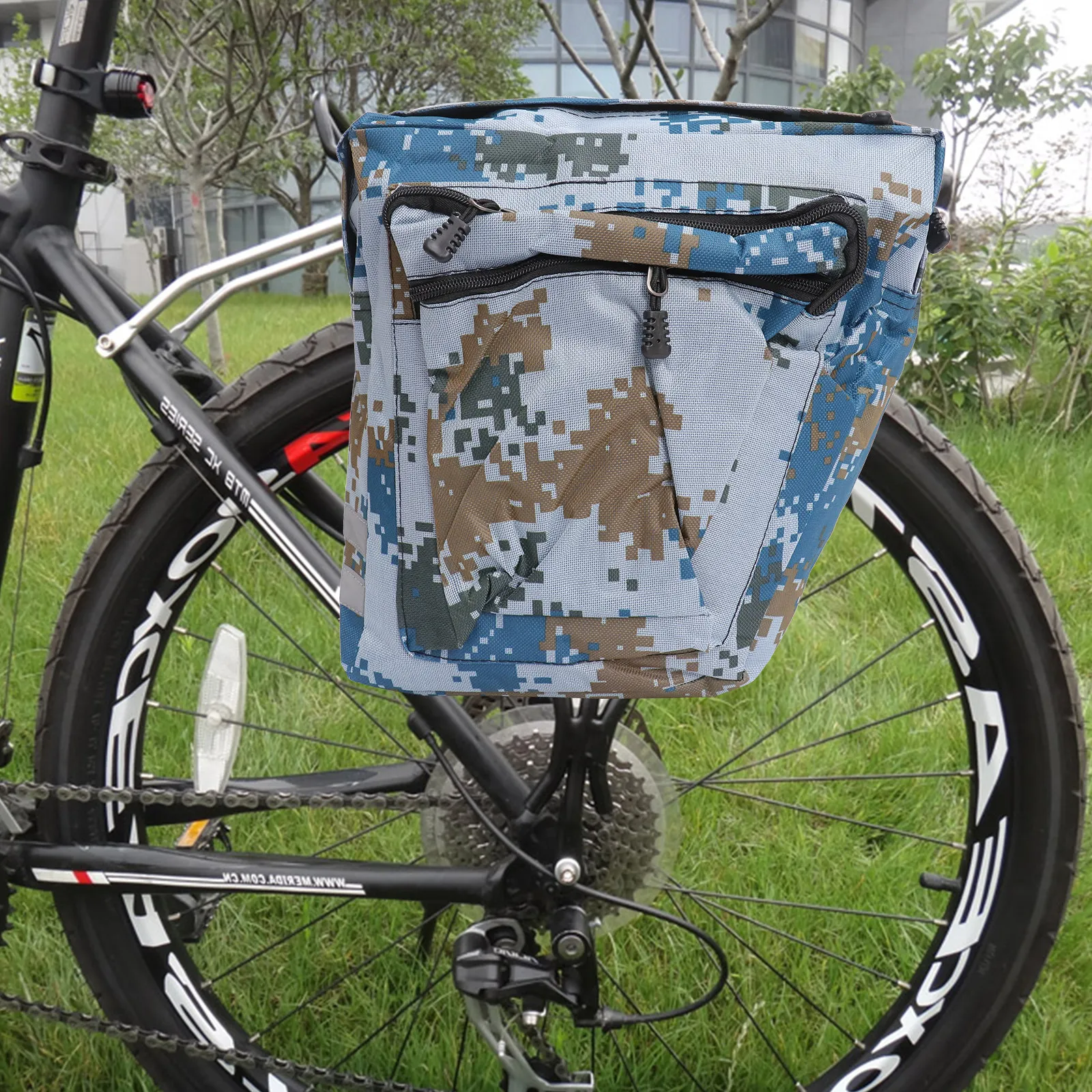 

Waterproof Camo Rear Seat Bag Canvas Saddle Bike Bag for Mountain Cycling Large Capacity Reflective Bottle Pockets