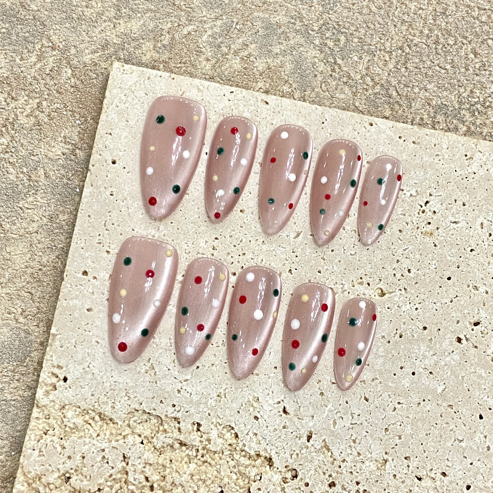 

Pink Almond False Nails Wave Point Handmade Press On Nails Glossy Cat's Eye Fake Nail Tips Full Cover Wearable Ballet Manicure