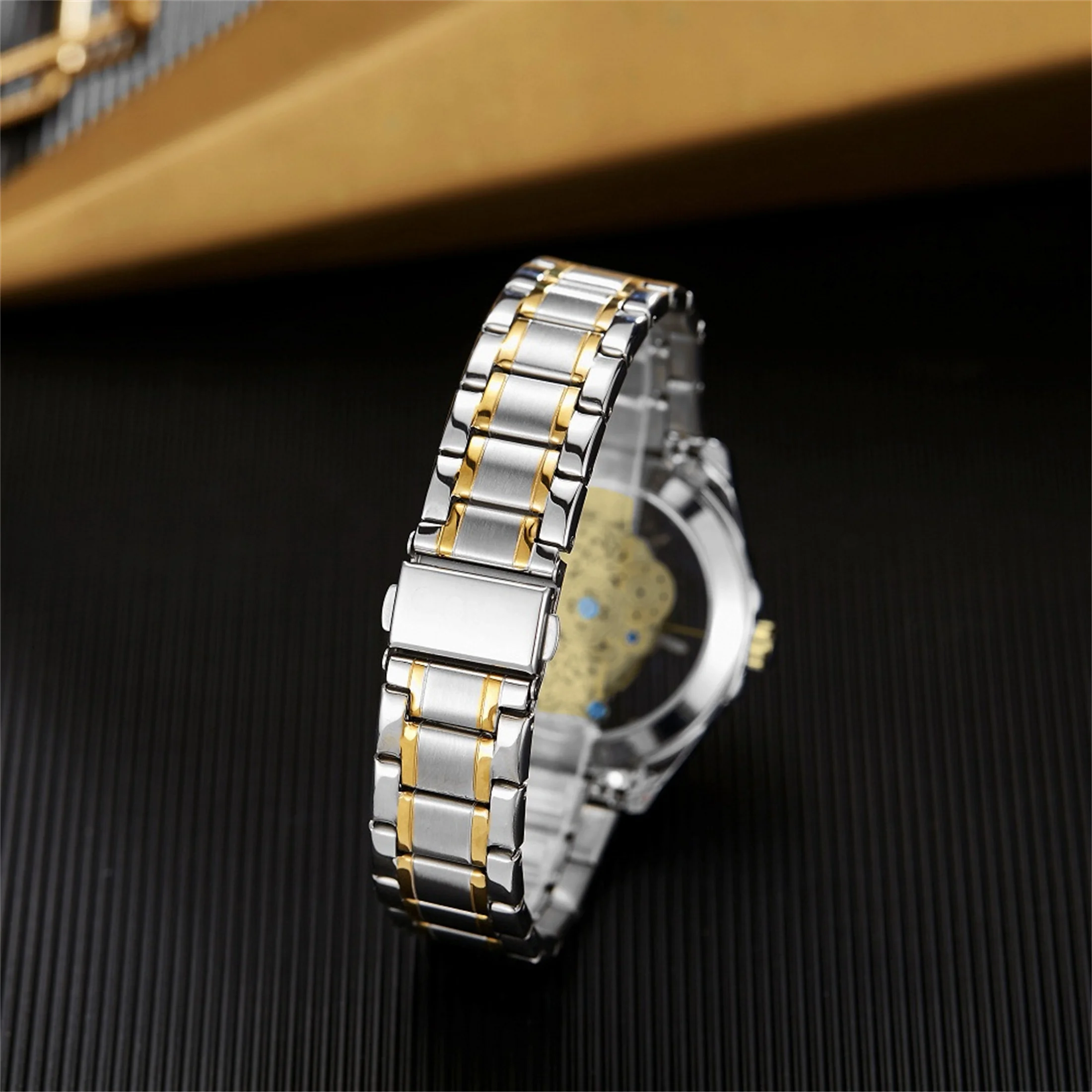 Business Watch Fashion Men\'s Watch 30M Waterproof  Rhinestone Hollow skeleton Stainless Steel watch Strap Quartz Watch A4281