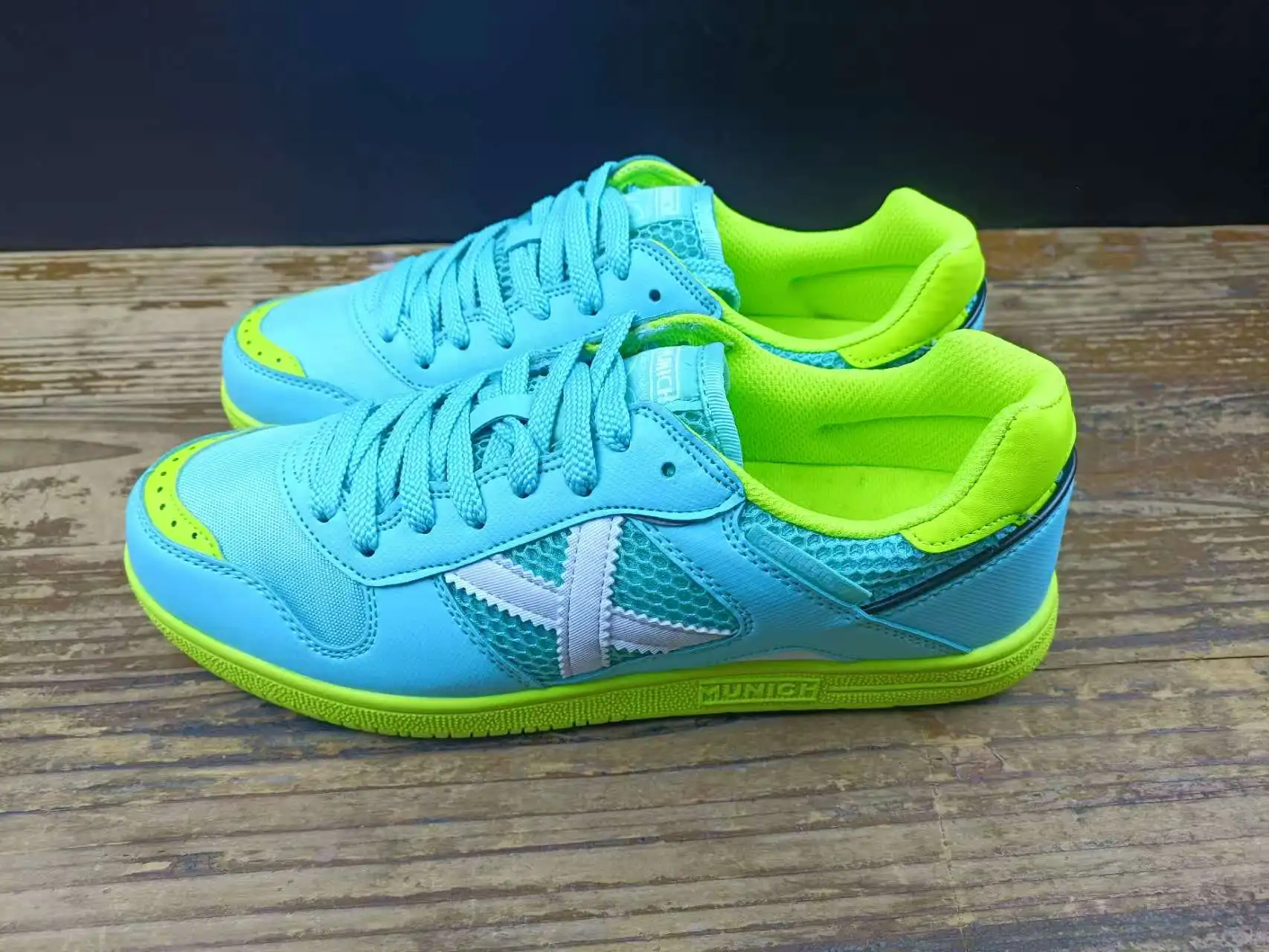 2025 new hot selling running sneakers casual board shoes fashion trend board shoes comfortable skateboarding shoes