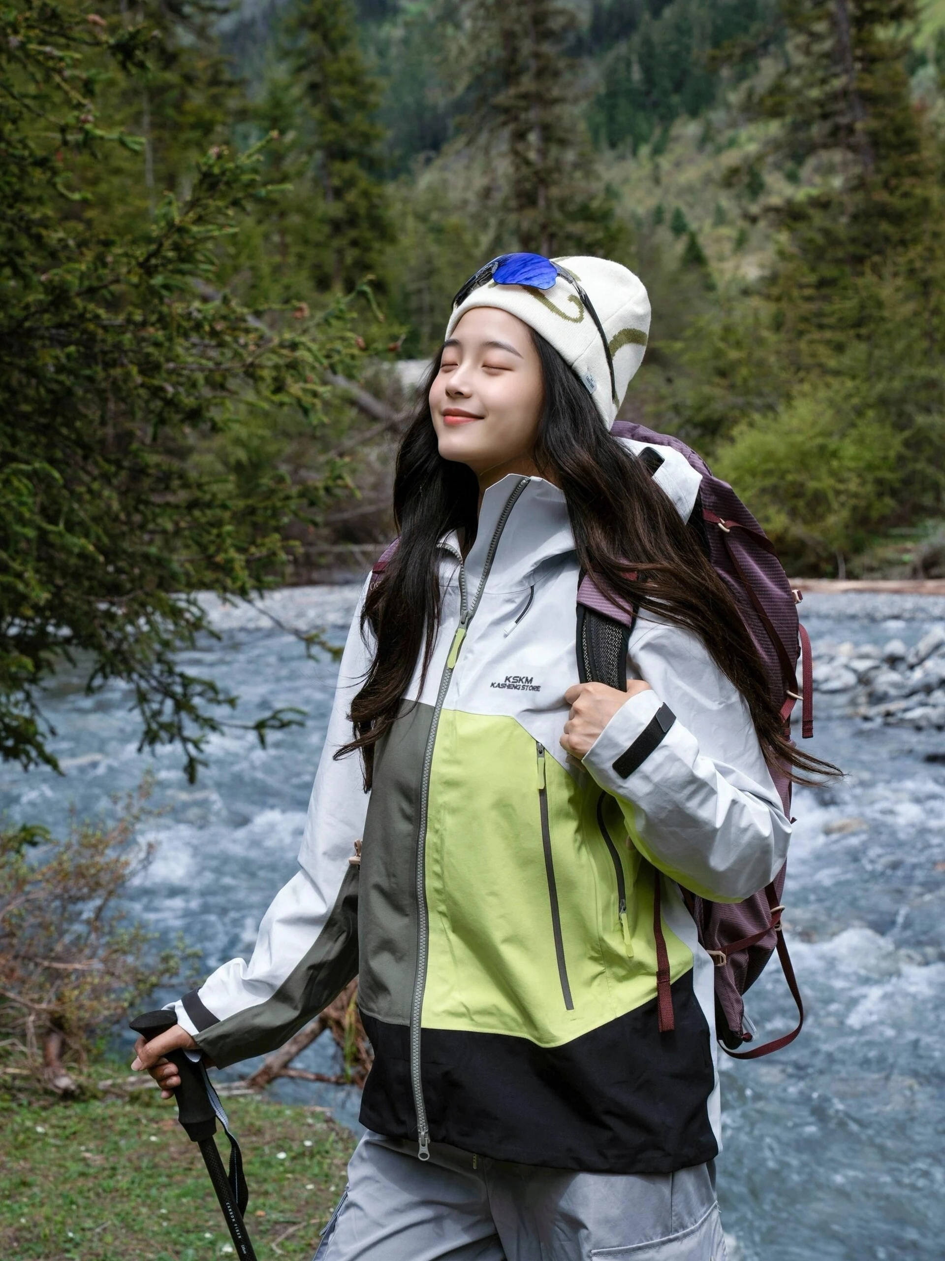 

Куртка женская Fuyuan Mountain Series Color Block 2026: Новая американская модель 3-в-1, ветрозащитная, водонепроницаемая, для активного отдыха и альпинизма