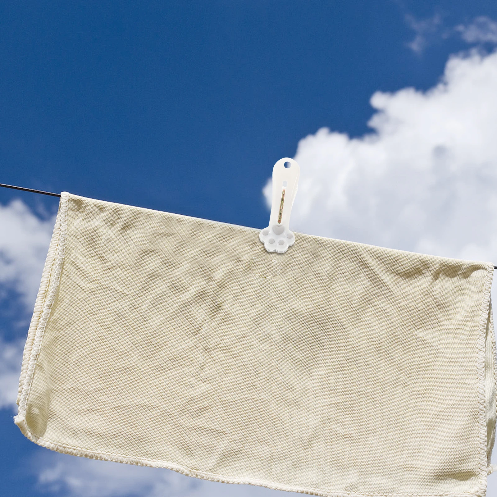 

12Pcs Plastic Clothespins Cute Strong Grip Traceless Clips for Laundry Clothes Snack Bag Storage Cute Clothes Pins