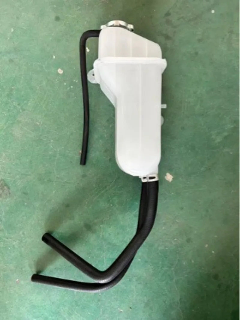 Suitable for JAC Ruifeng 25431-4A000 25429-4A400 Radiator Coolant Expansion Reservoir Tank Accessories