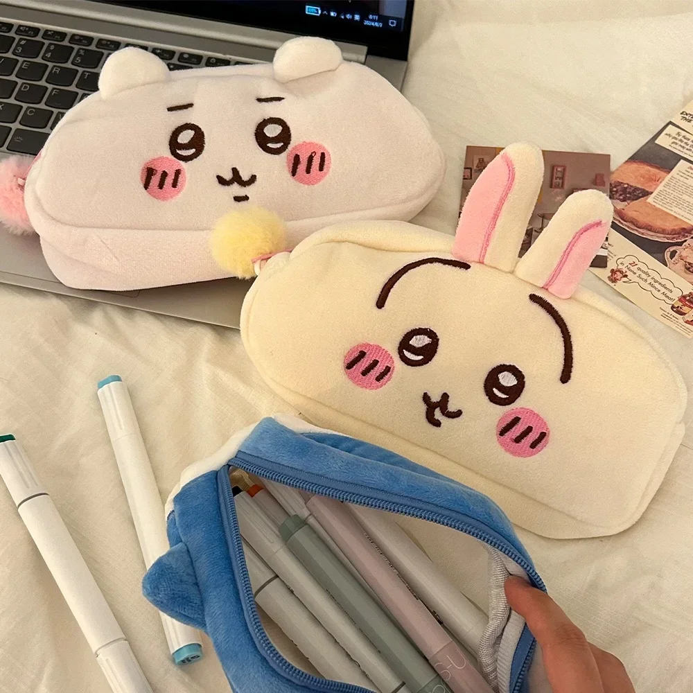 Chiikawa-estuches para lápices con figuras de Anime, Hachiware, suministros escolares de oficina de felpa, bolsa para bolígrafos, bolsa de cosméticos portátil, regalos para estudiantes y niñas