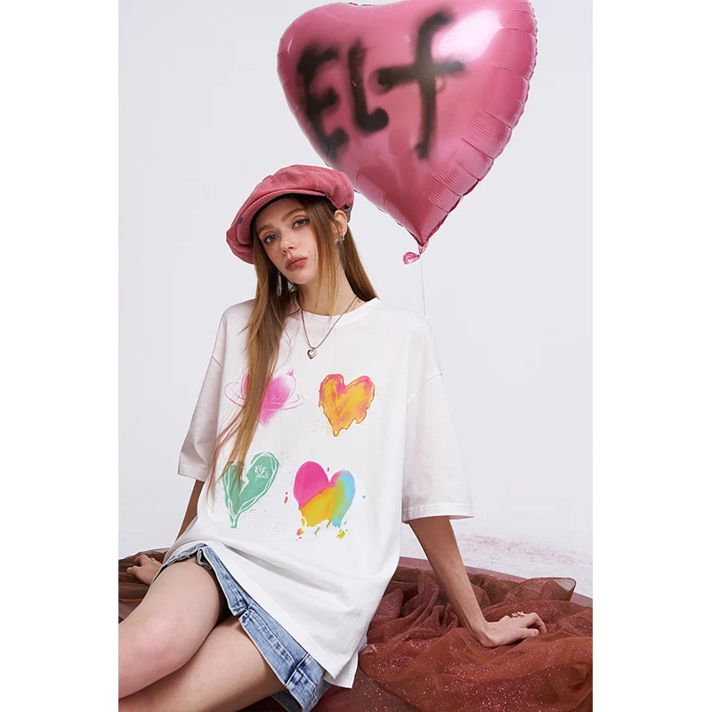 ELFSACK Women's Oversized T-Shirt with Colorful Heart Graffiti, Artistic Liquid Heart Print Tee for Summer, Chic Casual Cotton T