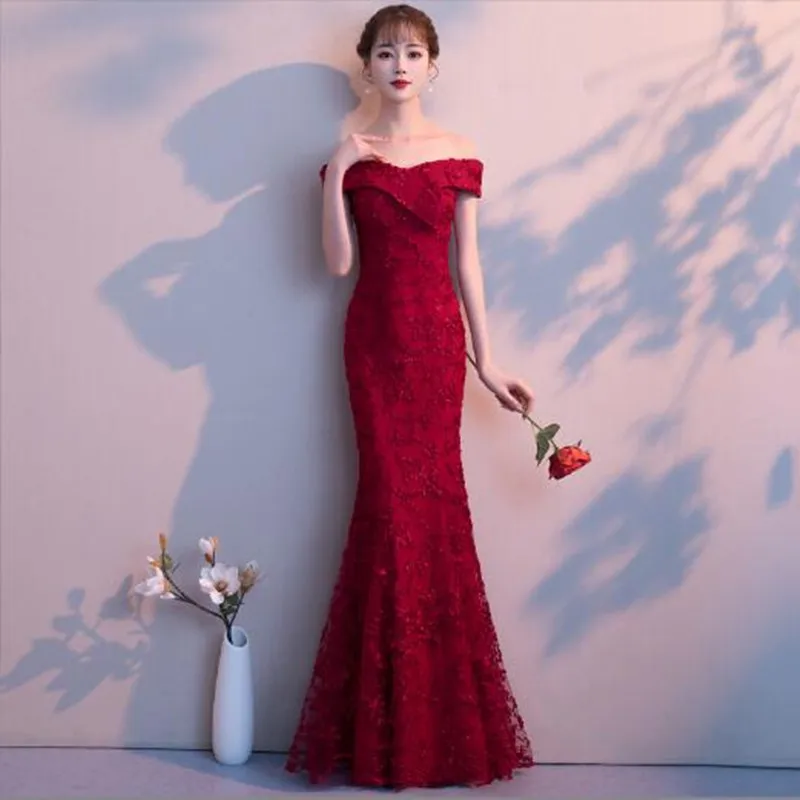 เรือคอ Burgundy ชุดเดรสราตรีลูกไม้ Mermaid ผู้หญิงชุดราตรี Vestidos ซิปกลับชุดพรรค