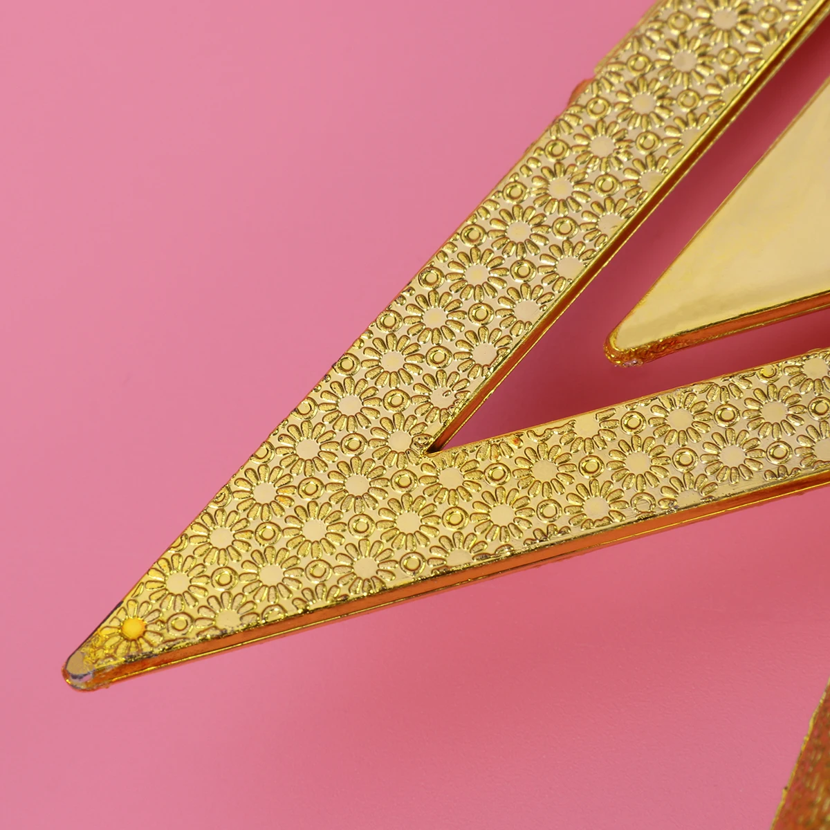 

Tree Topper Shatterproof 3D Christmas Ornament Holiday Decor Inspired Glittering Xmas Decoration