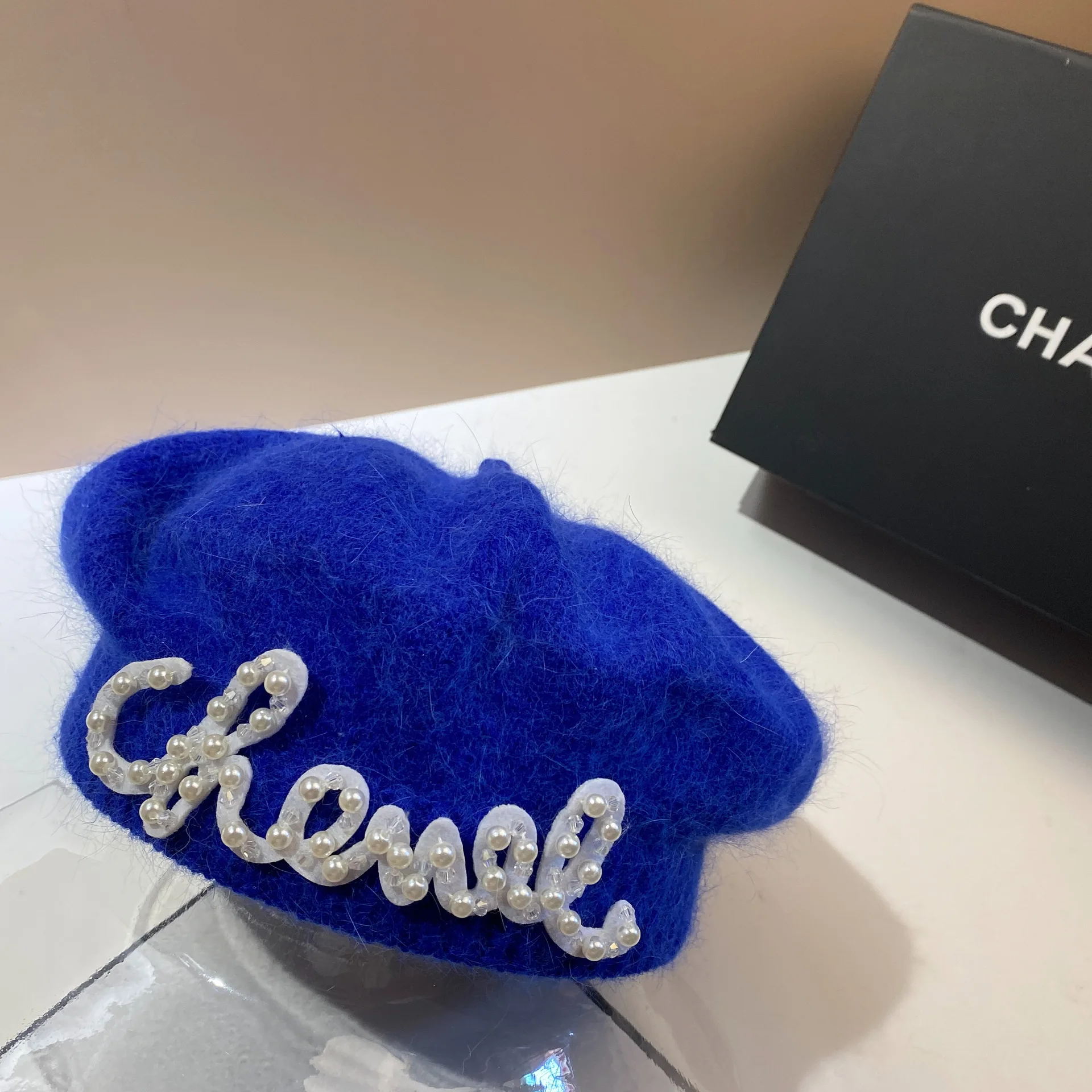 New Pearl-Lettered Rabbit Fur Beanie Fall/Winter New Style Warm Fuzzy Knit Painter's Beret With Trendy Octagonal Design