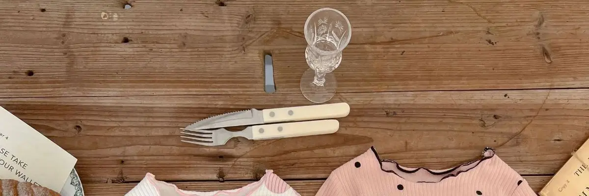 1-7 Jahre 2-teiliges Baby-Mädchen-Outfit mit langen Ärmeln, koreanische Mode, Frühling/Herbst, Eisseiden-Set für Kleinkinder, niedlicher Herz-Print, Kinderbekleidungs-Sets – Detail 11