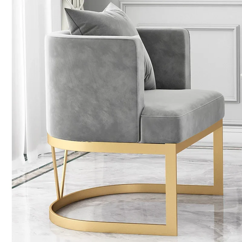 

# V Роскошный современный обеденный стул из нержавеющей стали с бархатной обивкой, ресторанный стул для дома, отеля, свадьбы