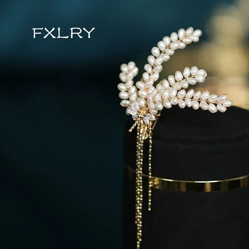 FXLRY Elegant Original Handmade Natural Freshwater Pearl Vintage Wheat Shape Brooch Decoration Coat Sweater Corsage