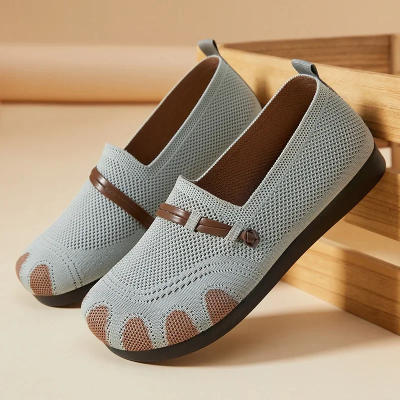 

2025 New Breathable Casual Shoes for Women Spring /summer Soft Sole Walking Flats Shoes Ladies Slip-On Comfortable Mom Shoes