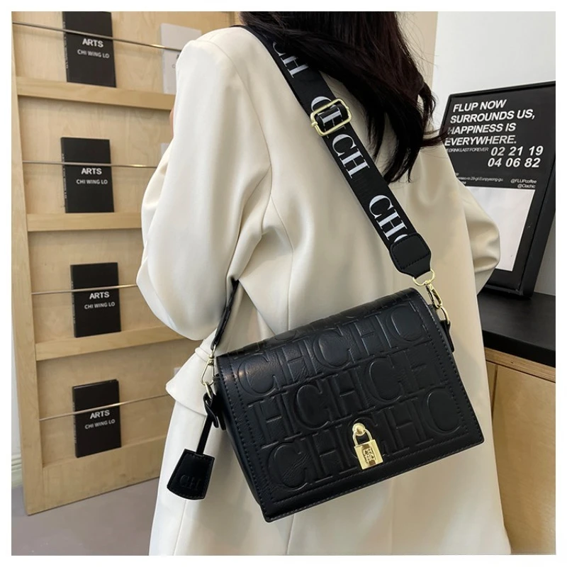 

Новая сумка с монограммой отступа 2025 года — сумка-коробка большой вместимости, минималистичный женский кошелек на плечо