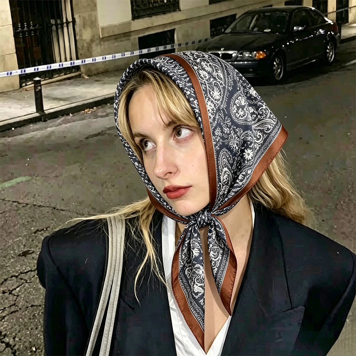 Vintage Fashion Hijab - Paisley Print Triangle Scarf for Women