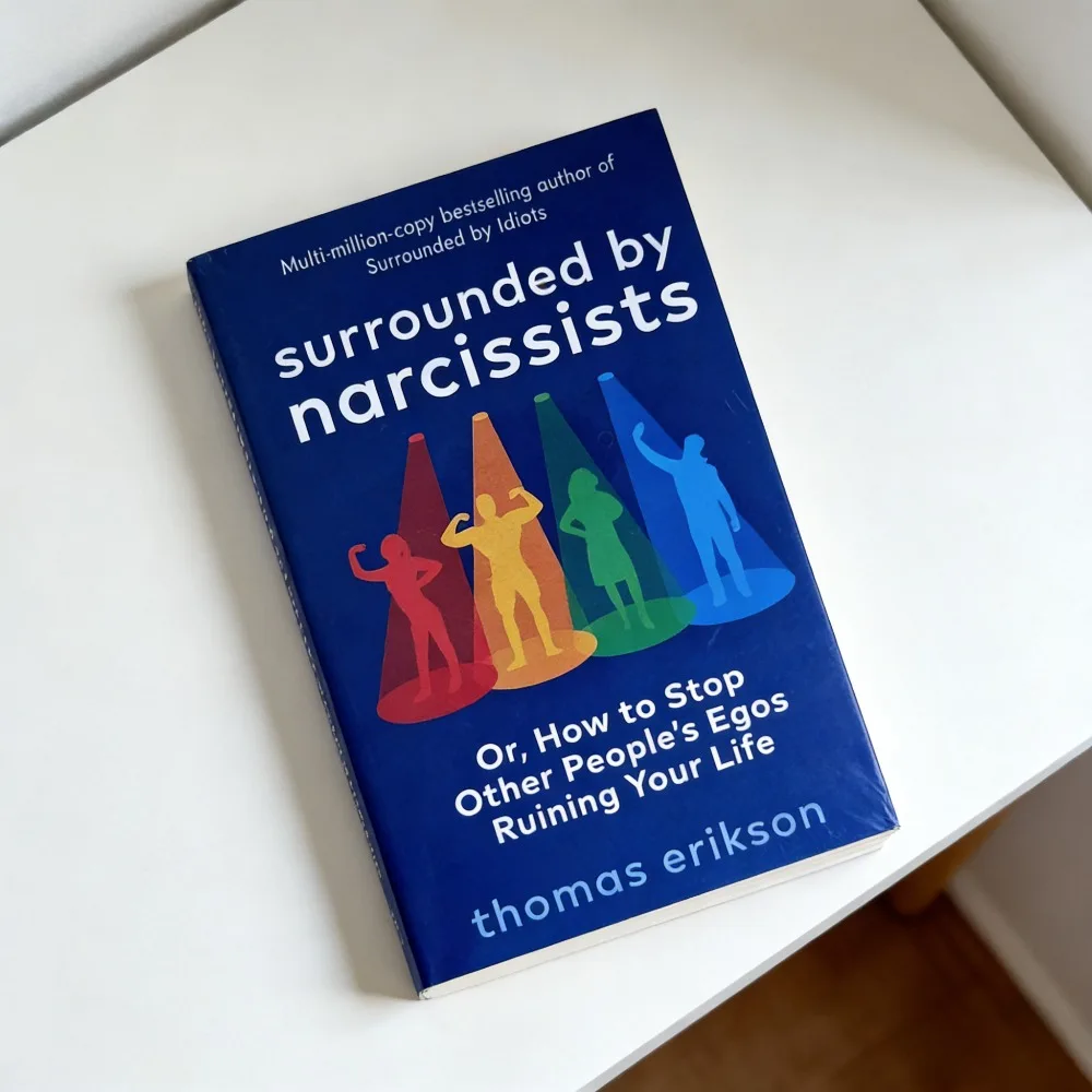 Surrounded by Narcissists English Paperback Narcissism Psych
