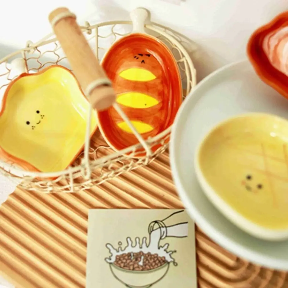 Household Super Cute Mini Ceramic Plate Hand Drawn Exquisite Soy Sauce Plate Bread Shape Cartoon Condiment Dishes Kitchen