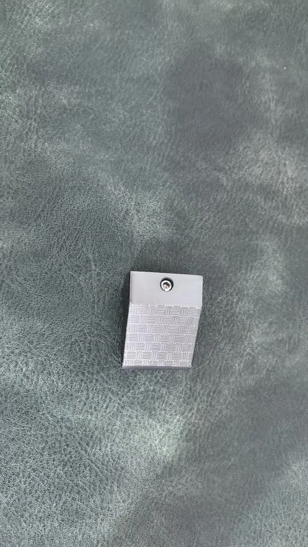 

One replacement faucet handle for the sink,