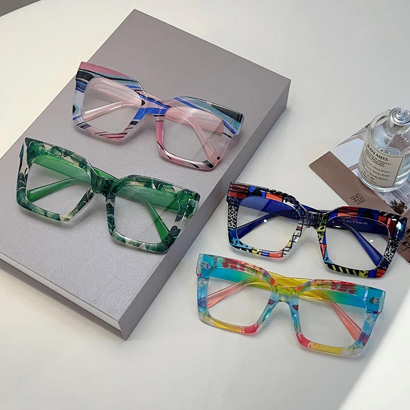 KAMMPT Fashion Colorful Stripe Oversize Glasses Stylish Brand Design Eyewear Personalized Square Decor Chic Frame for Women\'s