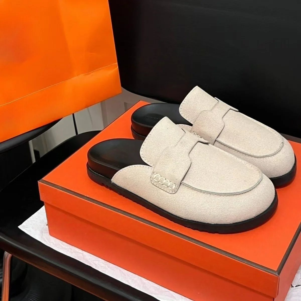 ¡Artículo esencial! Mocasines de marca de lujo: hechos de ante suave, con diseño de hebilla de moda y deslizamiento - en comodidad