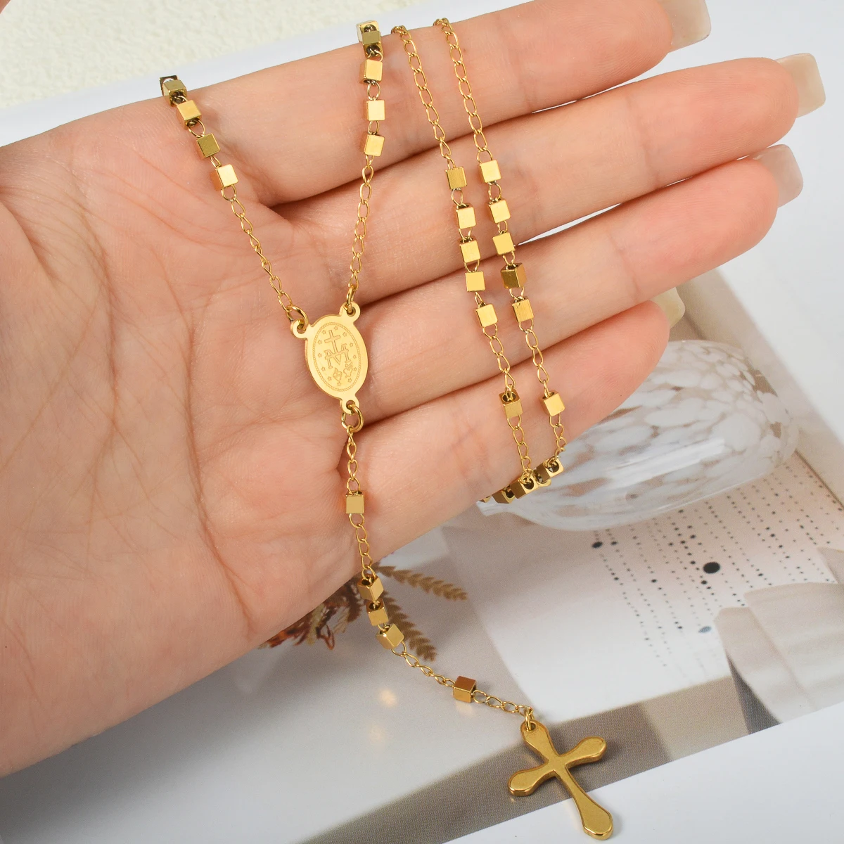 18k Gold Plated Stainless Steel Y-Chain Necklace Long Chain Pendant Necklace Cube-shaped Spherical Jewelry Necklace Gifts