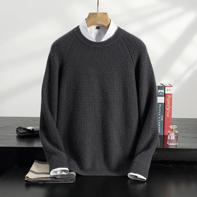 سترة برقبة دائرية من الكشمير الخالص للخريف والشتاء سميكة بأكمام طويلة ناعمة ودافئة وعصرية بلون سادة وتفاصيل كتف بثلاثة حبلا