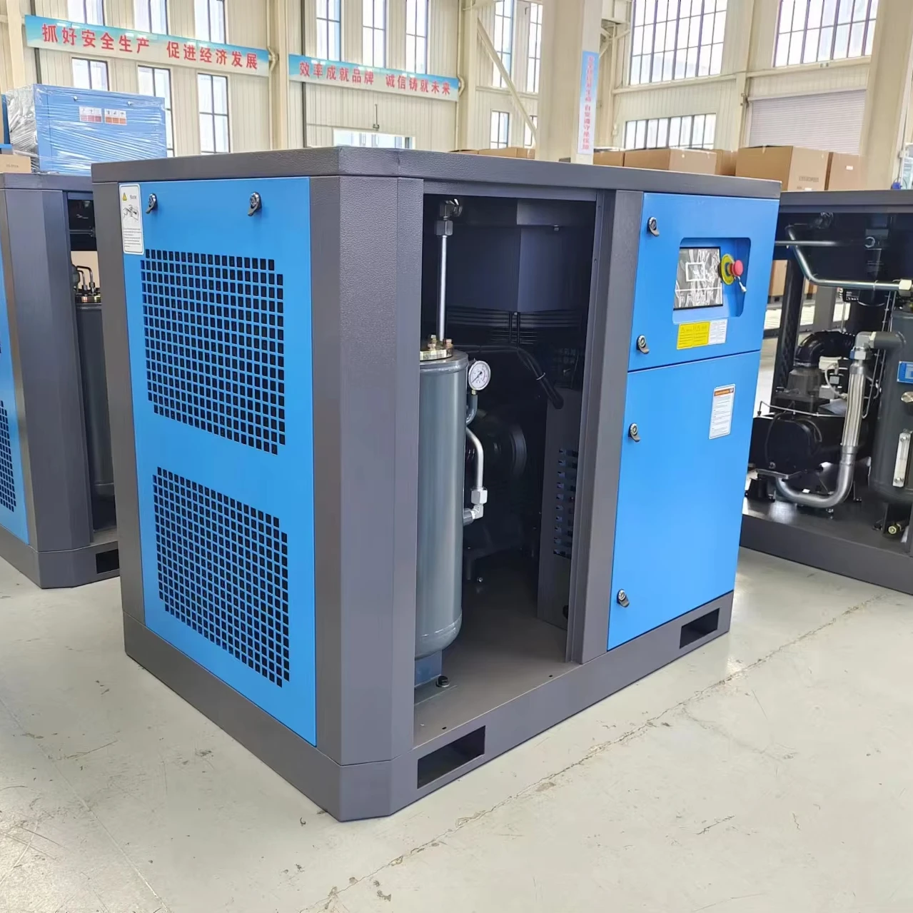 

Прямой источник переменного тока 380 В, однофазный, 10 л.с., роторный воздушный компрессор со смазким воздушным охлаждением и двигателем, низкий уровень шума