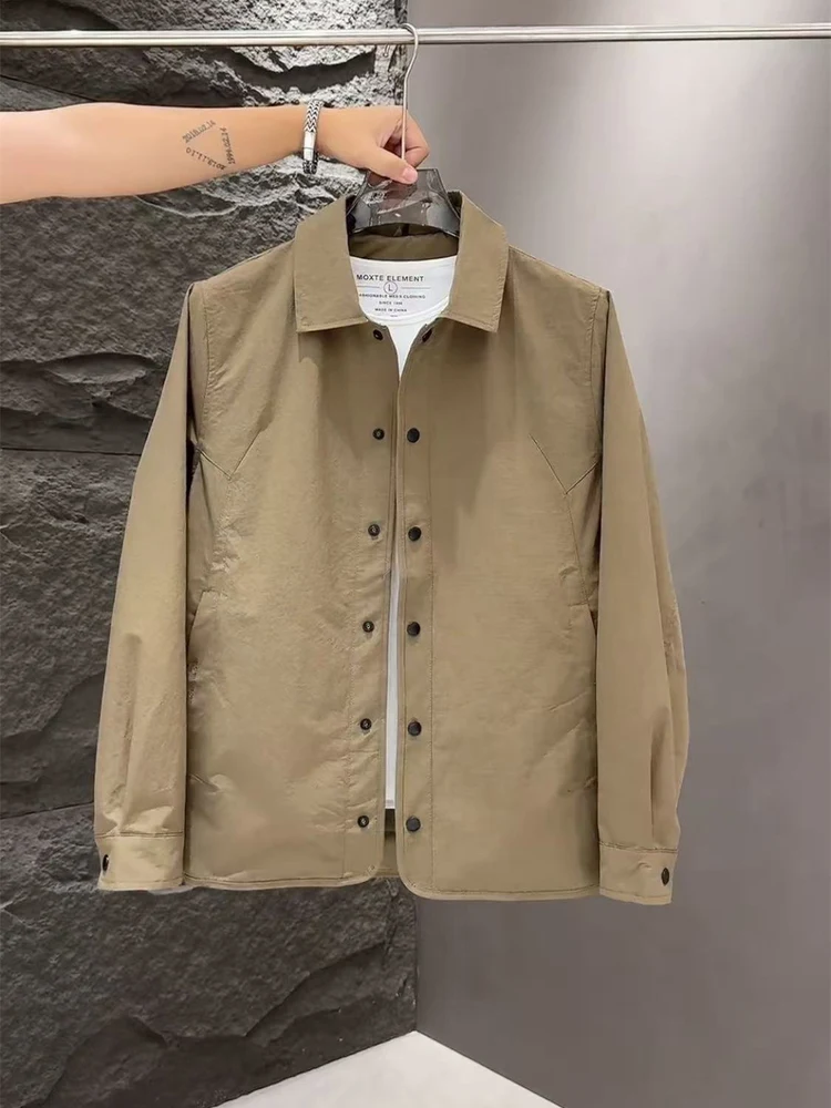 

Осенние новые мужские модные повседневные уличные цветные воротники-стойки Jaet Long Sve Top Универсальный свободный крой из полиэстера N...