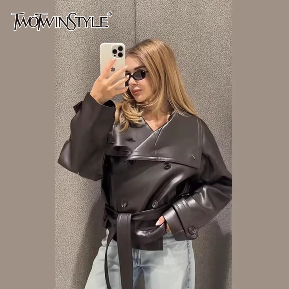 

TWOTWINSTYLE винтажные короткие стильные куртки для женщин с лацканами и длинными рукавами в стиле пэчворк, куртка из искусственной кожи на шнуровке, женская модная модная куртка