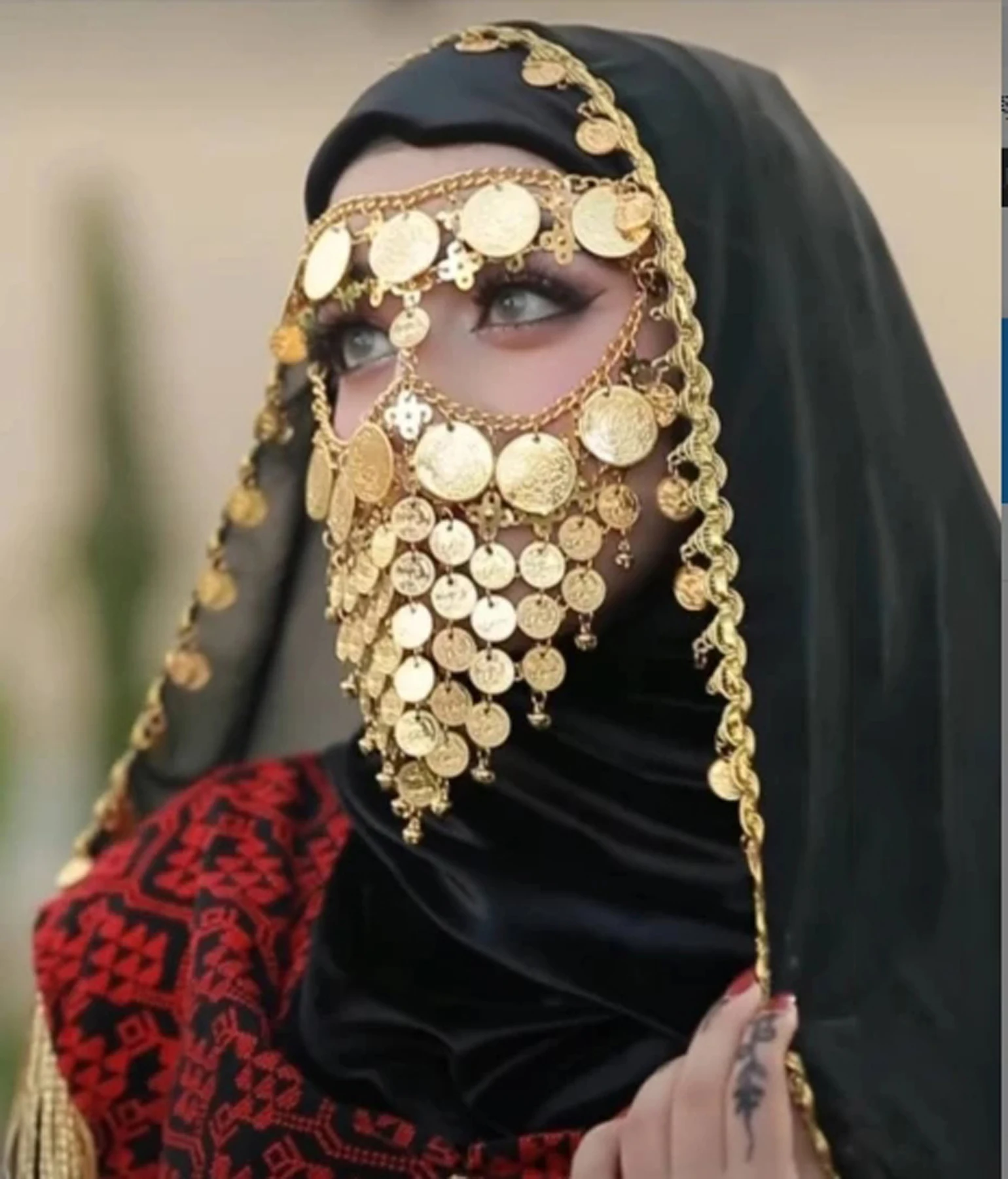 Fashion Ethnic Indian Clothing - 4 altın sikke püskül maske saç