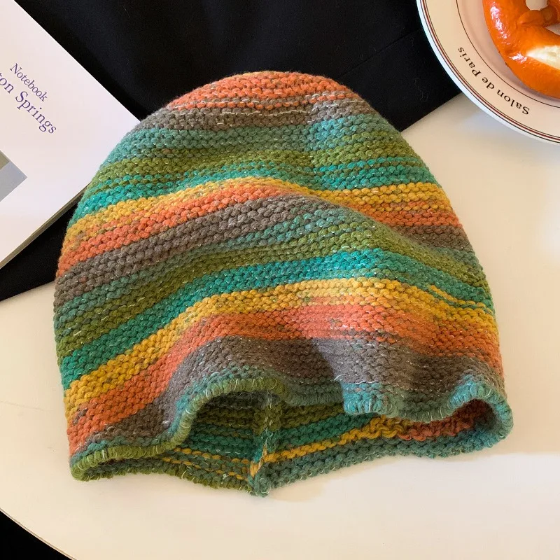 Japanische Retro-Strickmütze mit Farbverlauf und Kontraststreifen, Damen-Herbst- und Wintermütze, warm, mit Ohrenschutz, vielseitige Mütze im Skull-Design – Detail 5