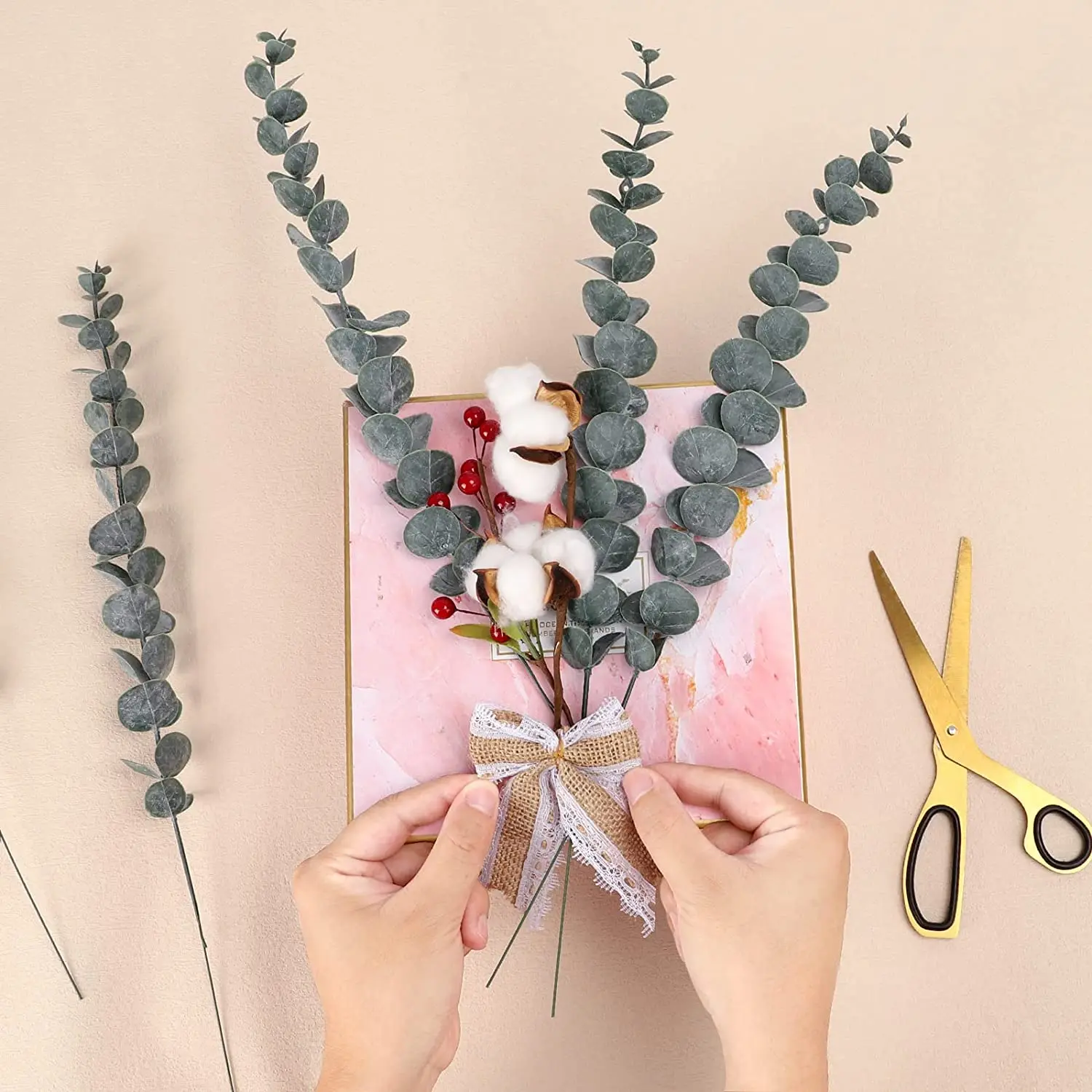 Yannew 12 Stück künstliche Eukalyptus-Stiele, silbernes Dollar-Grün, künstliche Pflanzen für Hochzeitsstrauß, Blumenarrangement, Heimdekoration – Detail 6