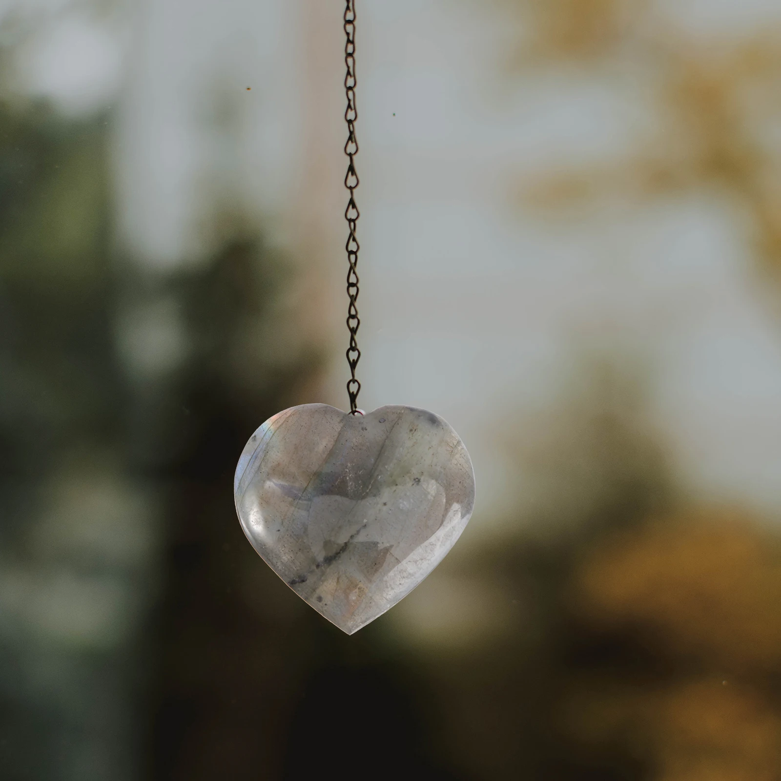 

1Pcs Natural Stone Heart Pendant Dark Blue Delicate Lightweight Stylish Jewelry Fashionable Decorative Palm Play Pendant