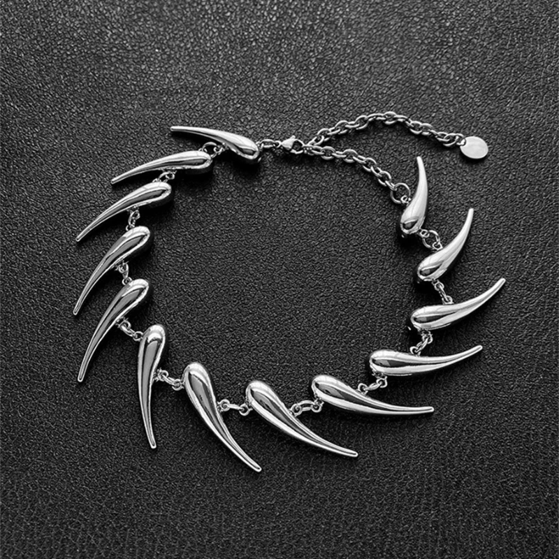 Punk Hip Hop Silver Color Rivet Chain Choker Necklace for Men Women Exaggerated Metal Water Drop Thorn Short Necklaces Jewelry