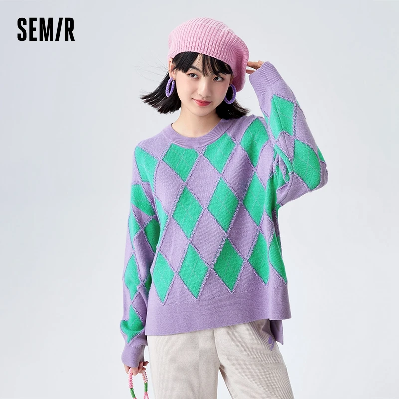 Semir Sweater Women Diamond Check Slit Retro Fashion Winter Oversize Round Neck Sweater