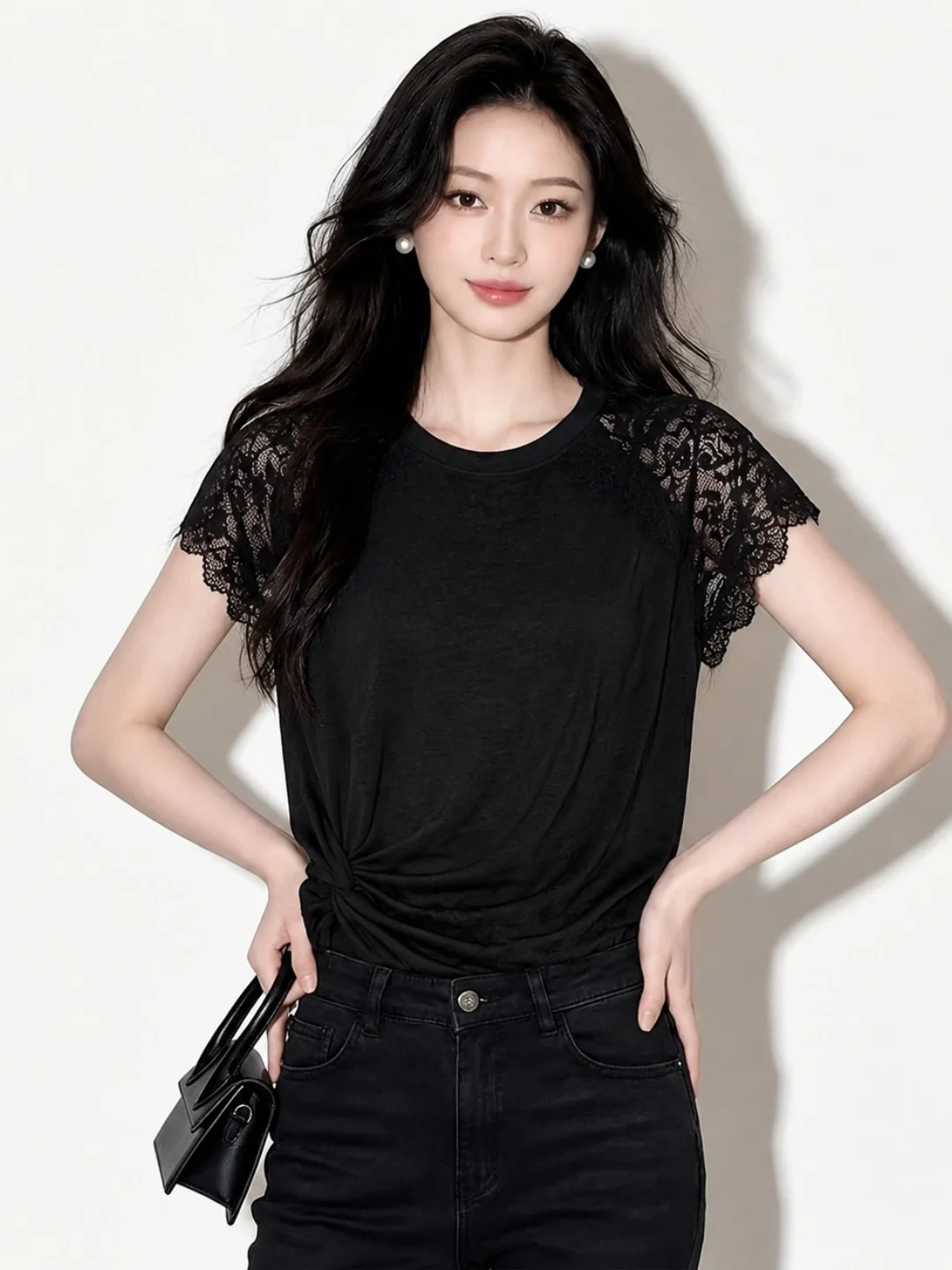 

Trendy Knot Design Short Sleeve Lace Patchwork T-Shirt Elegant Light Maturity Style Slimming Top for Young Women Summer 2026