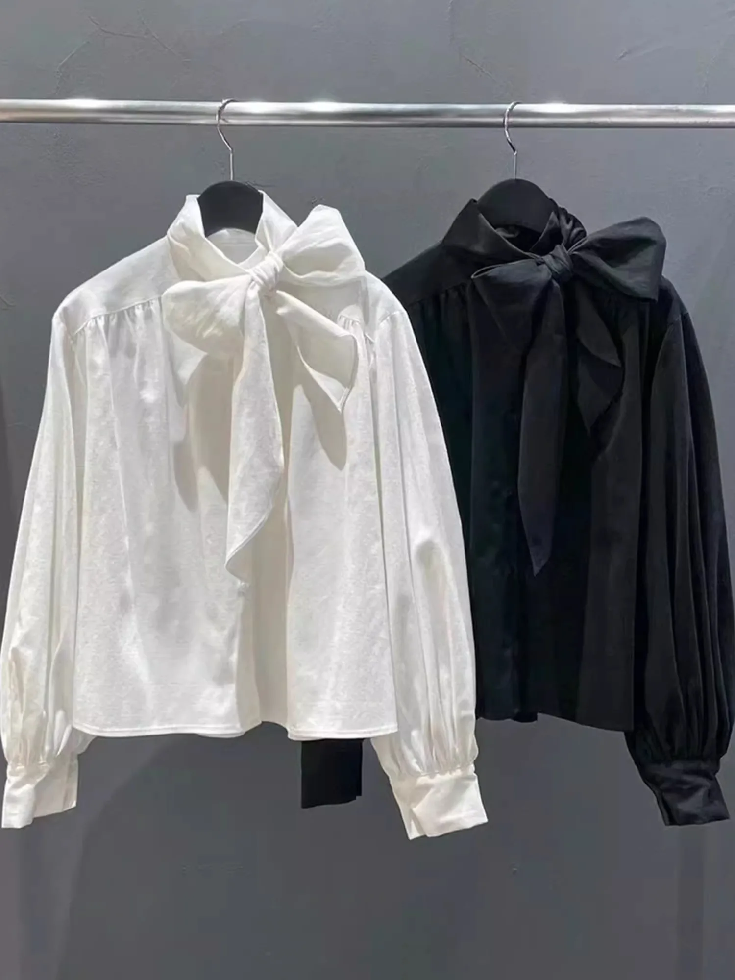 

Весна 2026: Женский свободный универсальный топ Dongda Gate Sweet Sle с длинным рукавом, воротником-стойкой и поясом на завязках