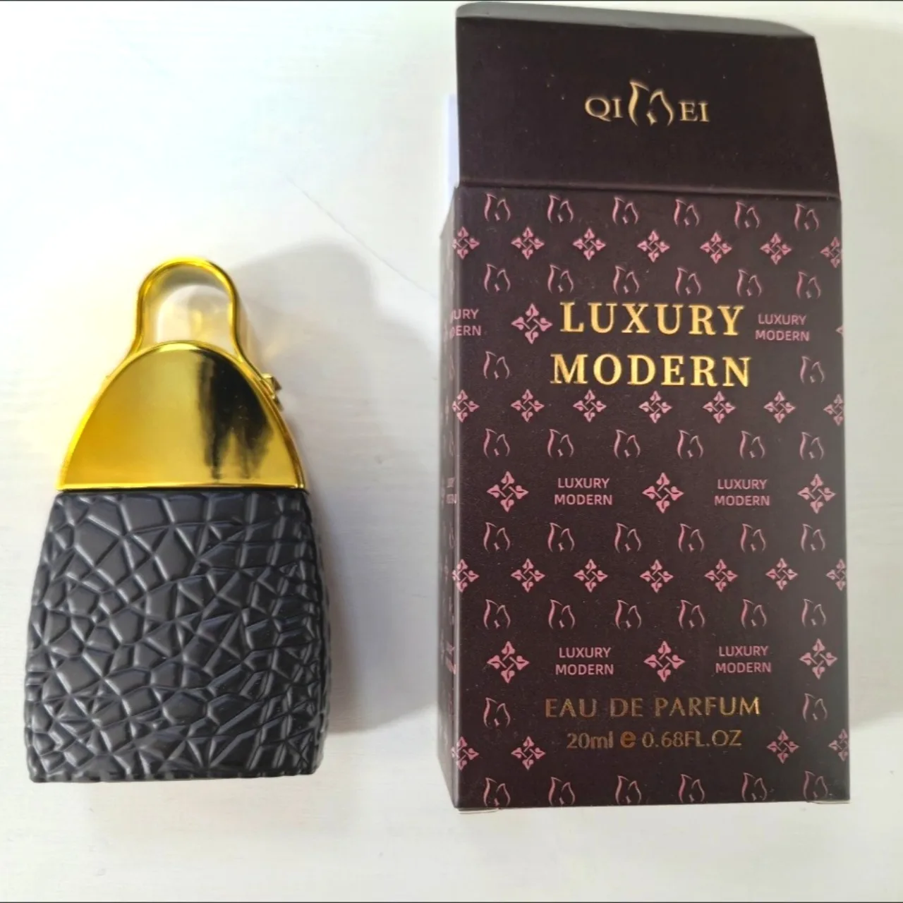 Women's Perfume Elegant Floral with Long-Lasting Scent, Light Fragrance, and an Exquisite Bottle—Portable Rose and Jasmine Scent