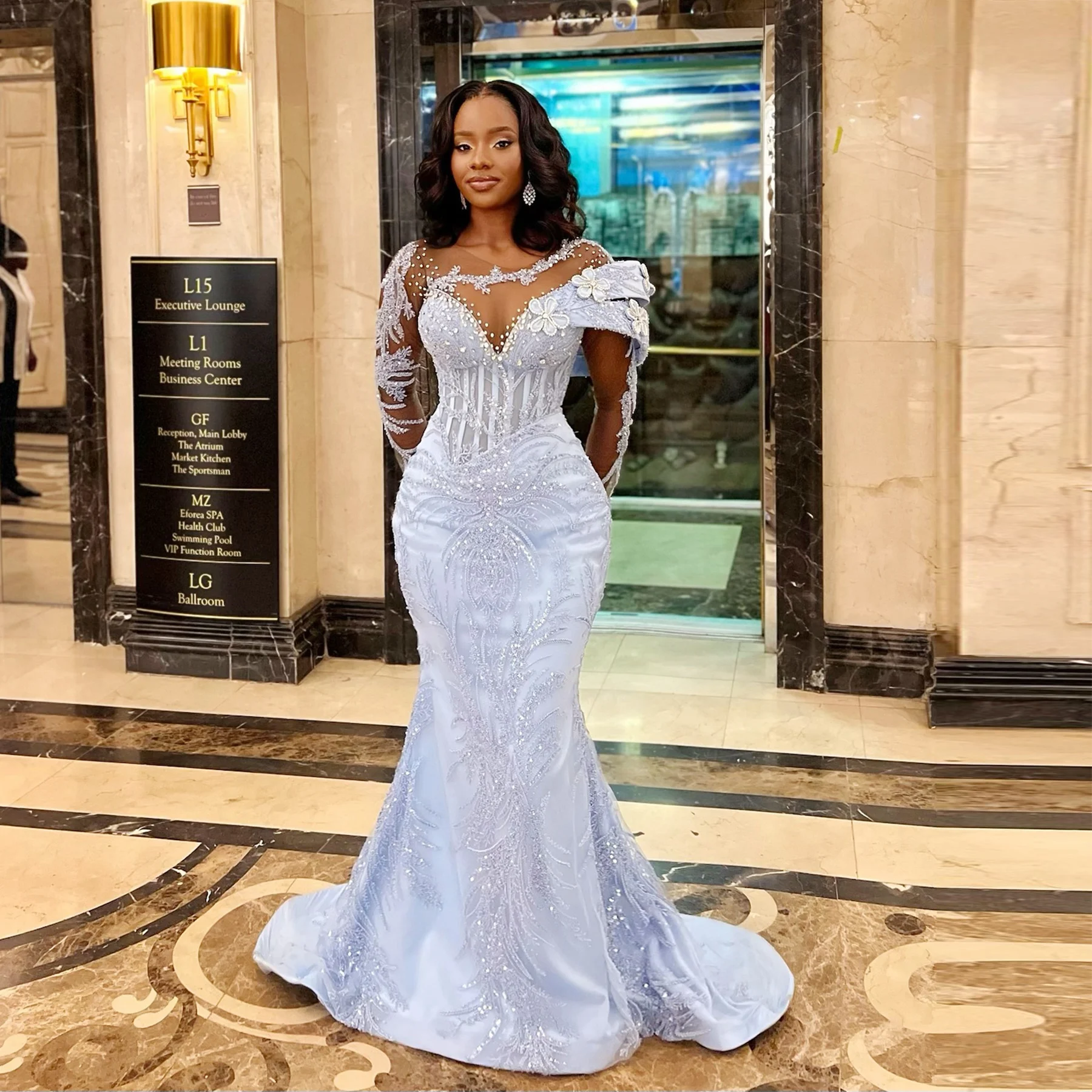 

Light Blue Lace Mermaid Prom Dresses Sheer Neck Lace Appliques Beaded Long Sleeves Evening Gowns Sweep Train Formal Party Dress