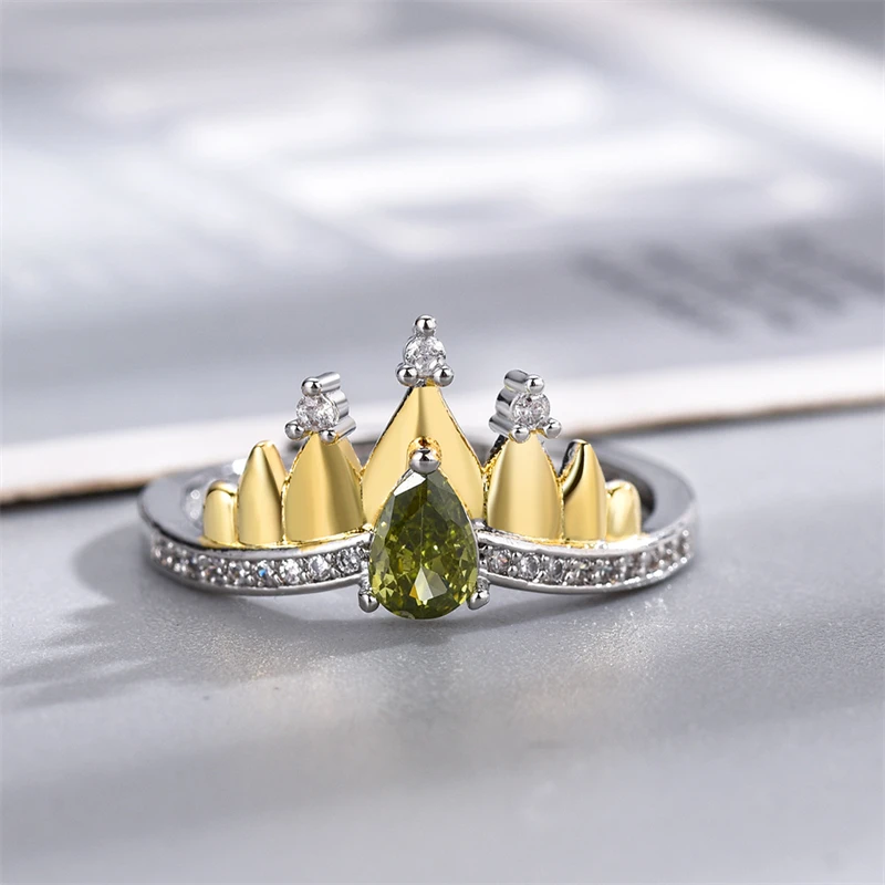 Fashion New Green Crystal Crown Design Adjustable Ring for Women Personalized Stainless Steel Buckle Ring Jewelry Accessories