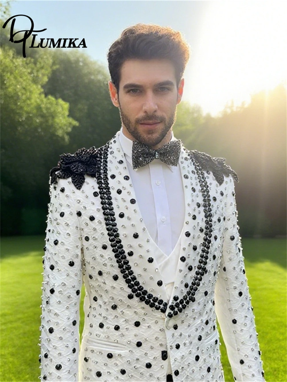 

DTLumika New Luxury Suit Set for Men, Three Pieces Formal Pageant Tuxedo Jacket Vest Pants Set Plus Size Groom Suit for Wedding