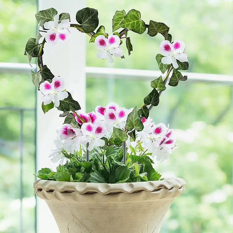 1Pc Plant Support Garden Stake Stand Round Vine Climbing Rack Ironheart-Shaped Flower Trellis Frame Stand Holder Plastic Decor