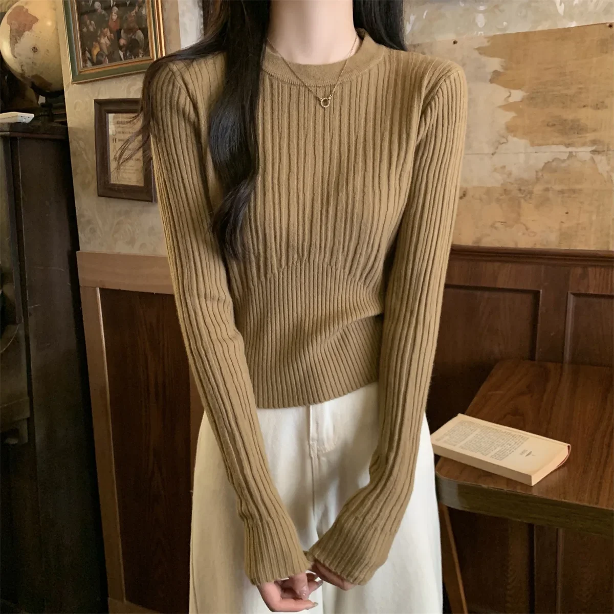 Chic Slim Fit Round Neck Knitted Top Women's Autumn/winter High-end Feel Sweater Inner Long Sleeve Base Layer Top