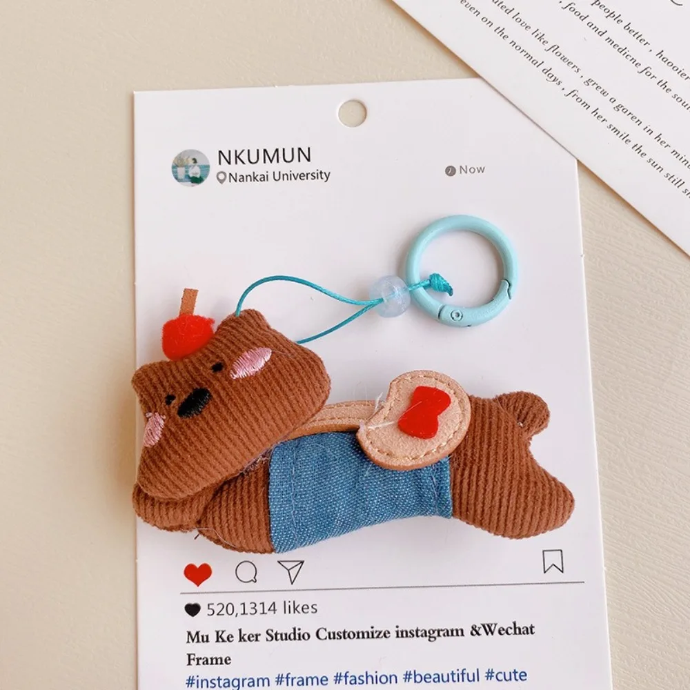 

New Cute Design Car Keychain Kawaii Simple Style Giraffe Pendant Mini Size Adorable Bag Pendant